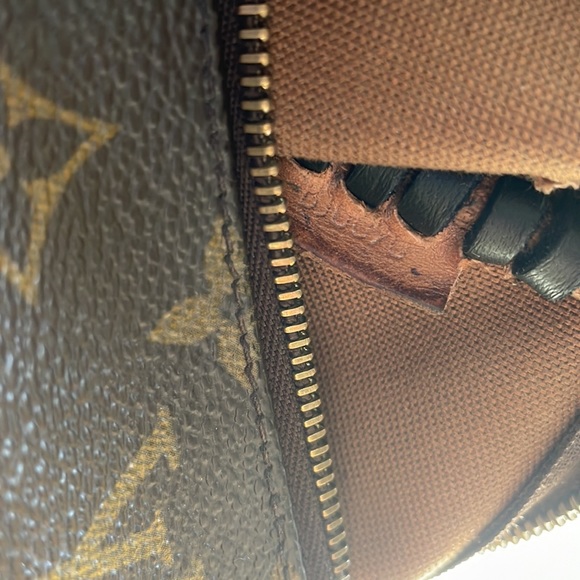 Louis Vuitton fringed pochette crossbody/clutch - Picture 9 of 9